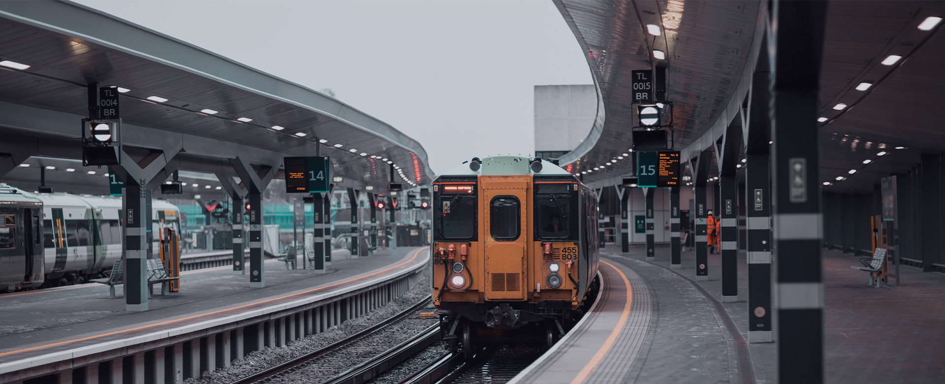 Kereta Api &amp; Metro